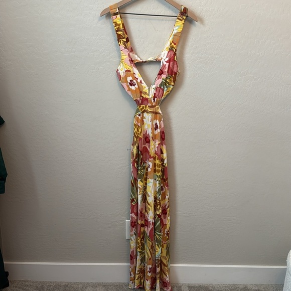 REVOLVE x MINKPINK  Domenica Cut Out Maxi Dress in Tropical Sundress size M - Picture 3 of 8